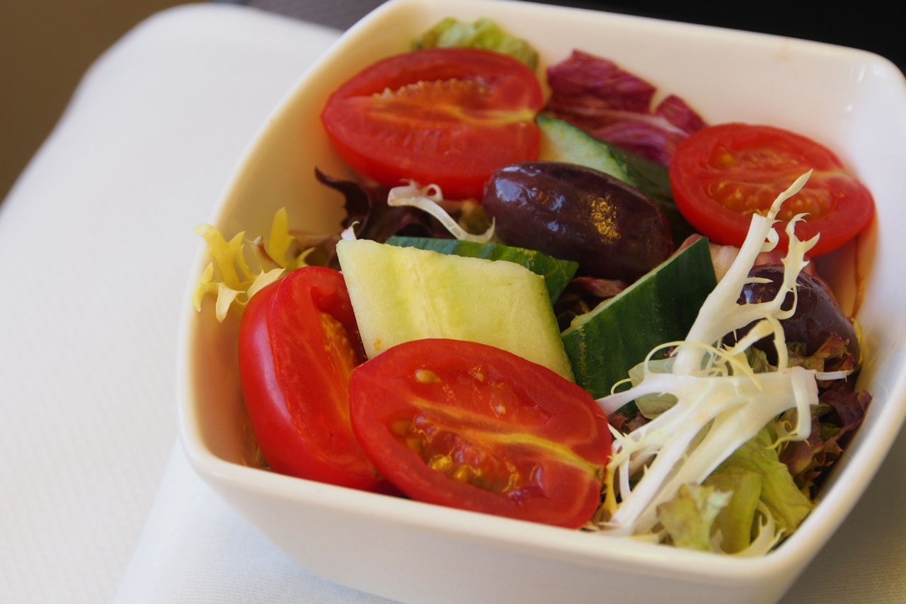 橄欖鮮菜沙律 mixed salad with kalamata olive