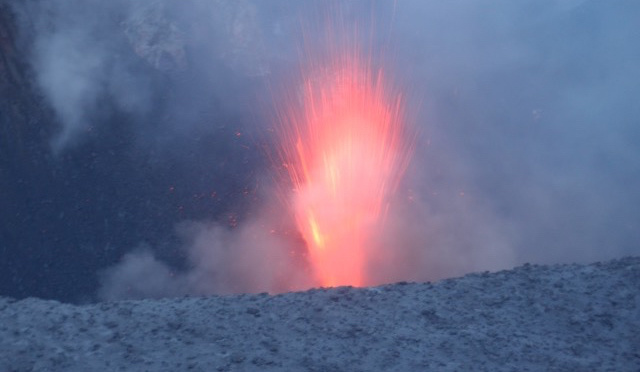 瓦努阿圖遊歷 (2) Mount Yasur 火山